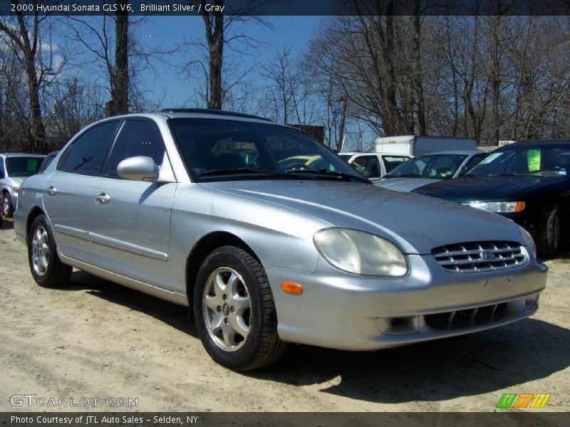 Brilliant Silver / Gray 2000 Hyundai Sonata GLS V6