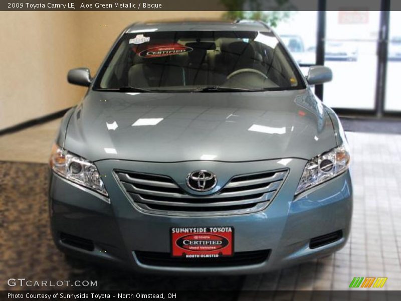 Aloe Green Metallic / Bisque 2009 Toyota Camry LE