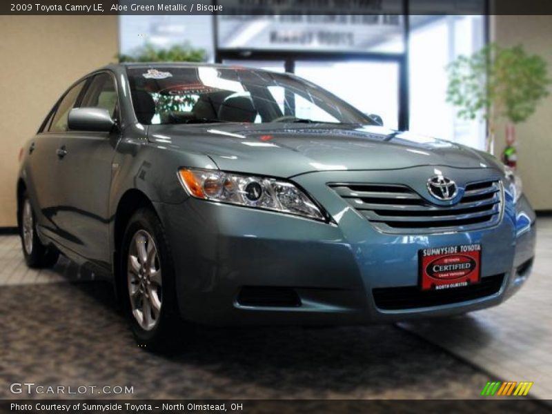 Aloe Green Metallic / Bisque 2009 Toyota Camry LE