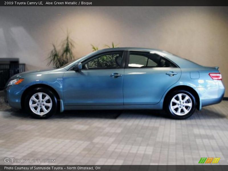 Aloe Green Metallic / Bisque 2009 Toyota Camry LE