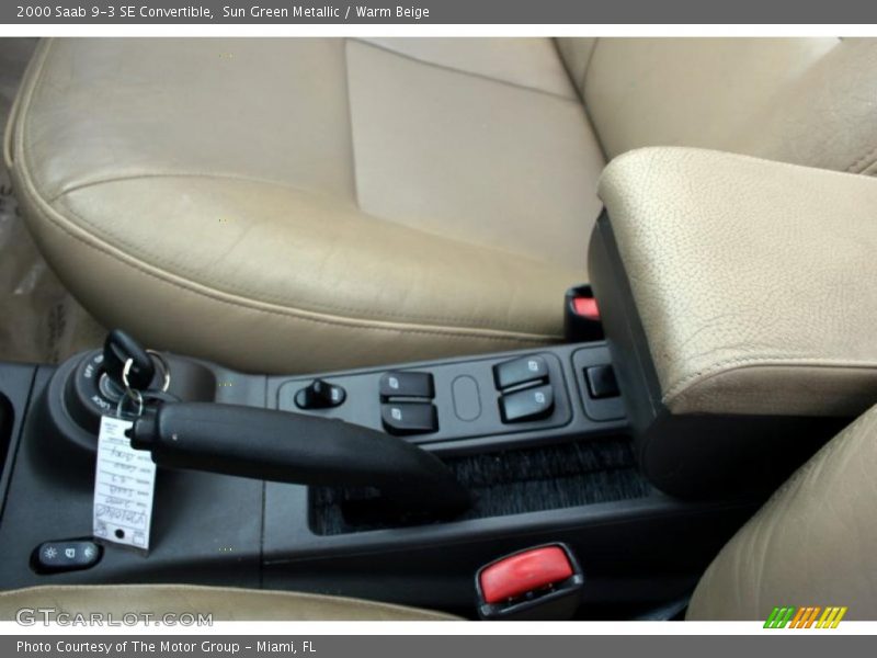 Controls of 2000 9-3 SE Convertible