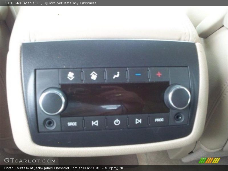 Quicksilver Metallic / Cashmere 2010 GMC Acadia SLT