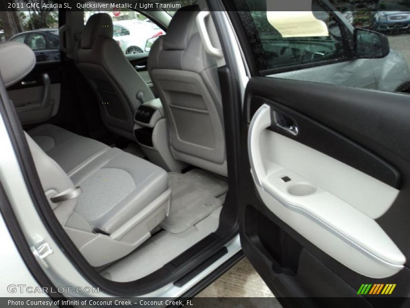 Quicksilver Metallic / Light Titanium 2011 GMC Acadia SL