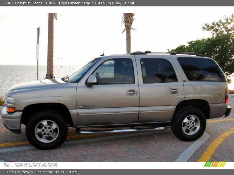 Light Pewter Metallic / Medium Gray/Neutral 2002 Chevrolet Tahoe LT 4x4