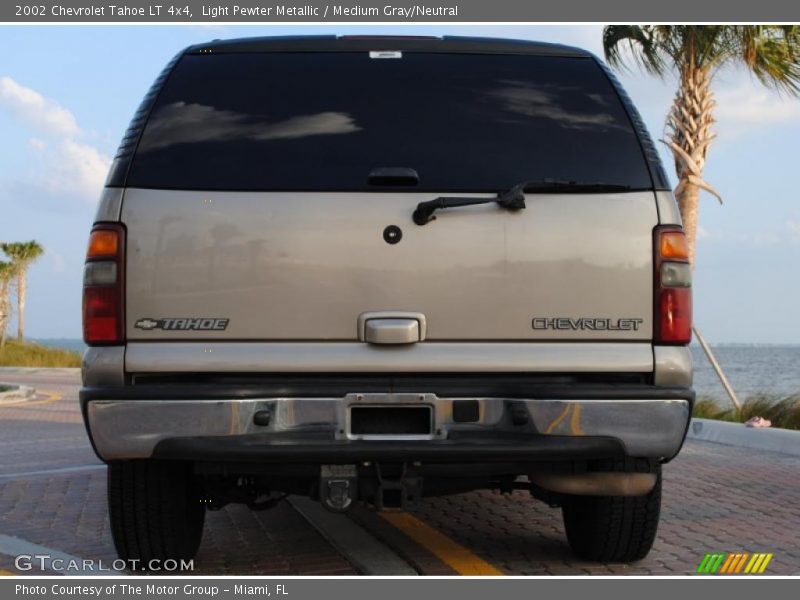 Light Pewter Metallic / Medium Gray/Neutral 2002 Chevrolet Tahoe LT 4x4