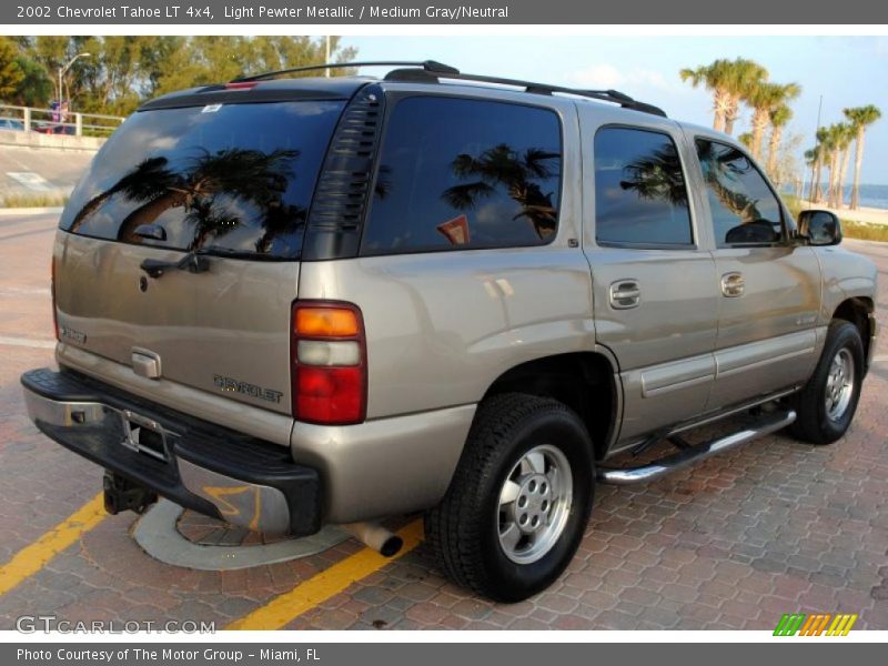 Light Pewter Metallic / Medium Gray/Neutral 2002 Chevrolet Tahoe LT 4x4