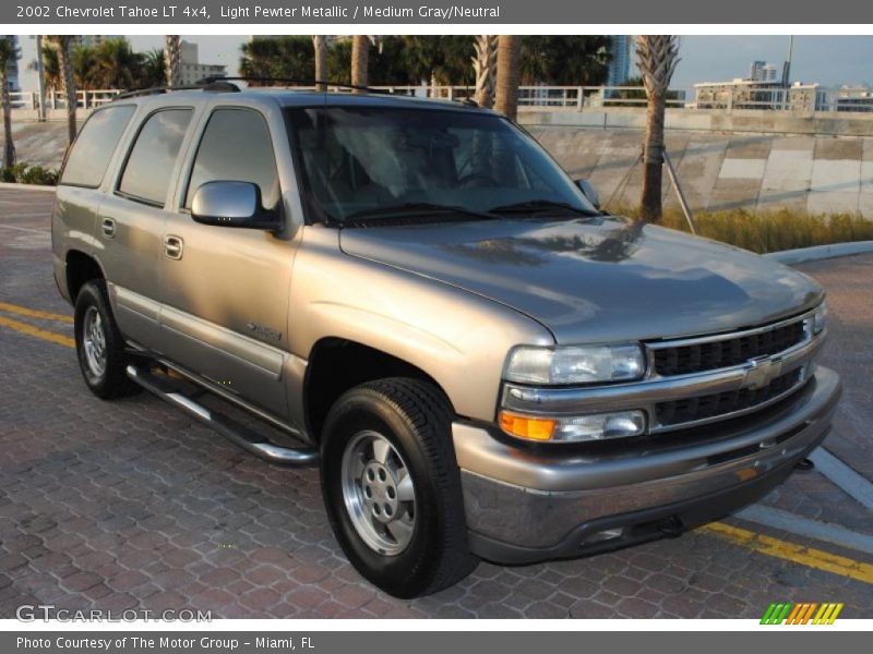 Light Pewter Metallic / Medium Gray/Neutral 2002 Chevrolet Tahoe LT 4x4