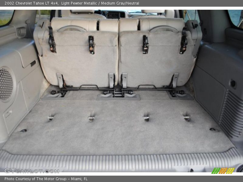 Light Pewter Metallic / Medium Gray/Neutral 2002 Chevrolet Tahoe LT 4x4