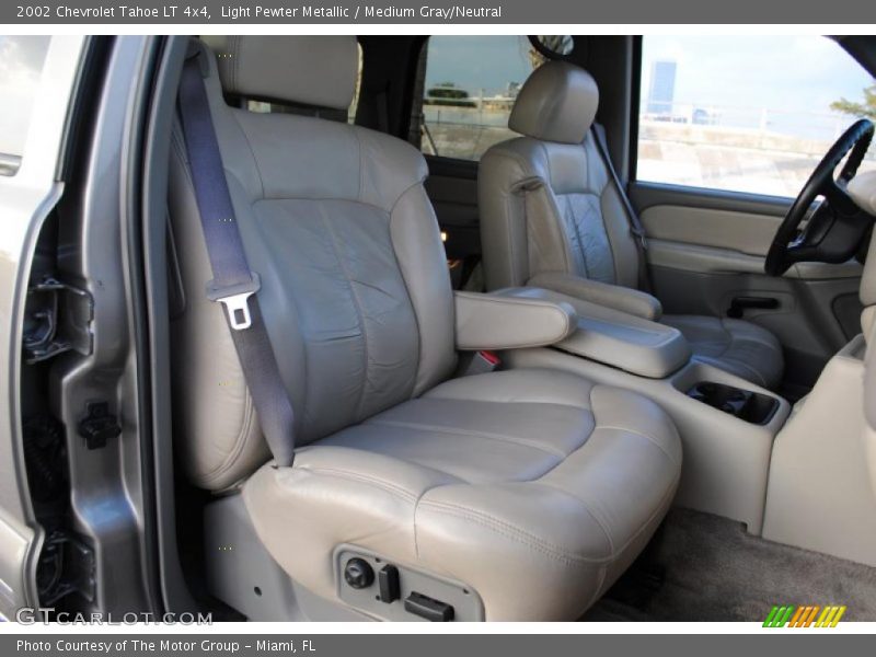 Light Pewter Metallic / Medium Gray/Neutral 2002 Chevrolet Tahoe LT 4x4