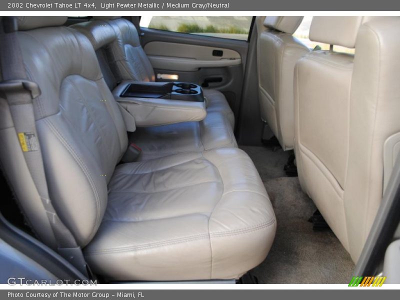 Light Pewter Metallic / Medium Gray/Neutral 2002 Chevrolet Tahoe LT 4x4