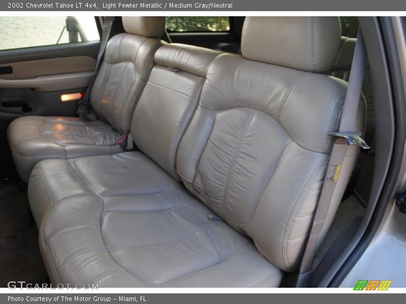 Light Pewter Metallic / Medium Gray/Neutral 2002 Chevrolet Tahoe LT 4x4