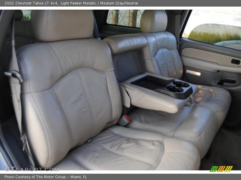 Light Pewter Metallic / Medium Gray/Neutral 2002 Chevrolet Tahoe LT 4x4