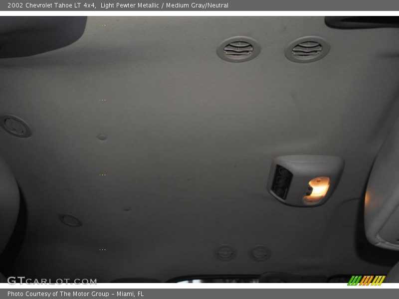 Light Pewter Metallic / Medium Gray/Neutral 2002 Chevrolet Tahoe LT 4x4