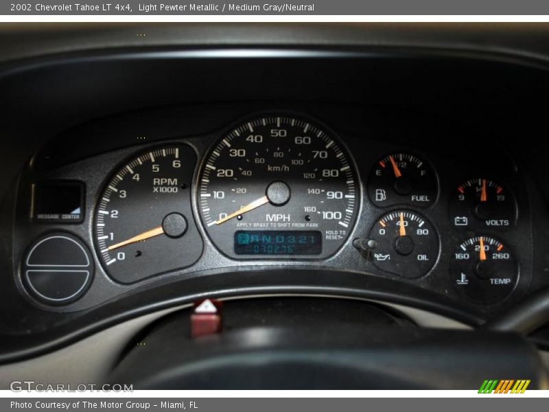 Light Pewter Metallic / Medium Gray/Neutral 2002 Chevrolet Tahoe LT 4x4