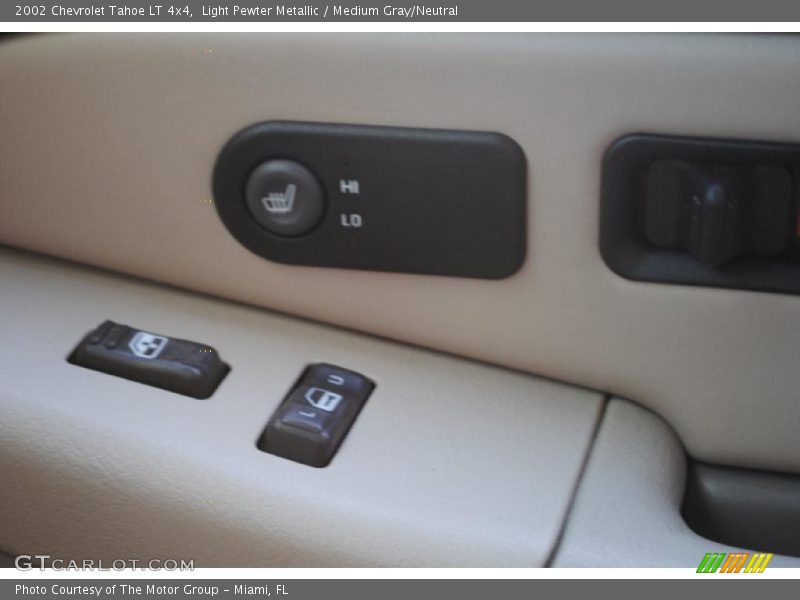 Light Pewter Metallic / Medium Gray/Neutral 2002 Chevrolet Tahoe LT 4x4
