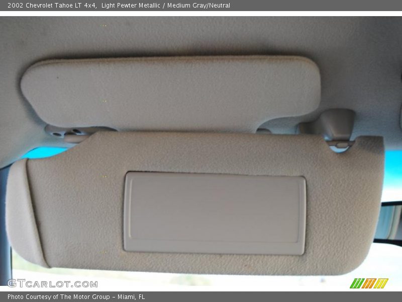 Light Pewter Metallic / Medium Gray/Neutral 2002 Chevrolet Tahoe LT 4x4