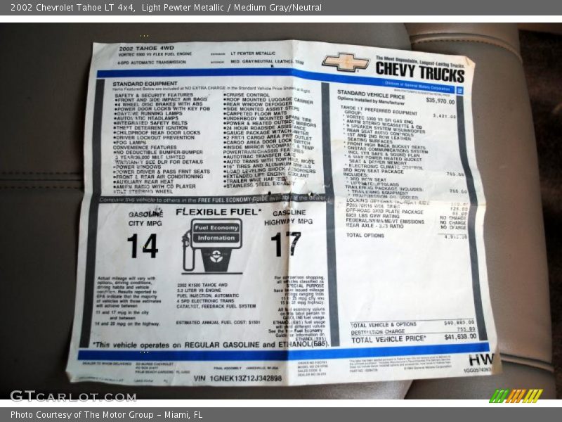 Light Pewter Metallic / Medium Gray/Neutral 2002 Chevrolet Tahoe LT 4x4