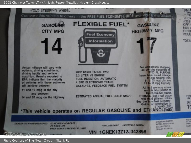 Light Pewter Metallic / Medium Gray/Neutral 2002 Chevrolet Tahoe LT 4x4