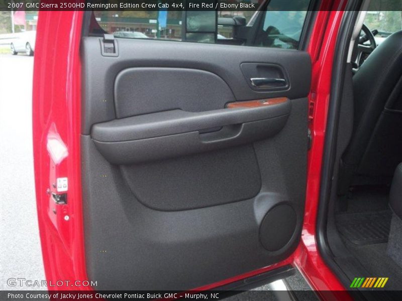 Door Panel of 2007 Sierra 2500HD Remington Edition Crew Cab 4x4