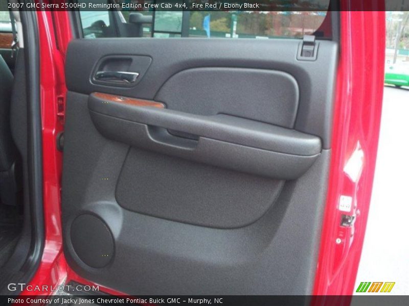 Door Panel of 2007 Sierra 2500HD Remington Edition Crew Cab 4x4