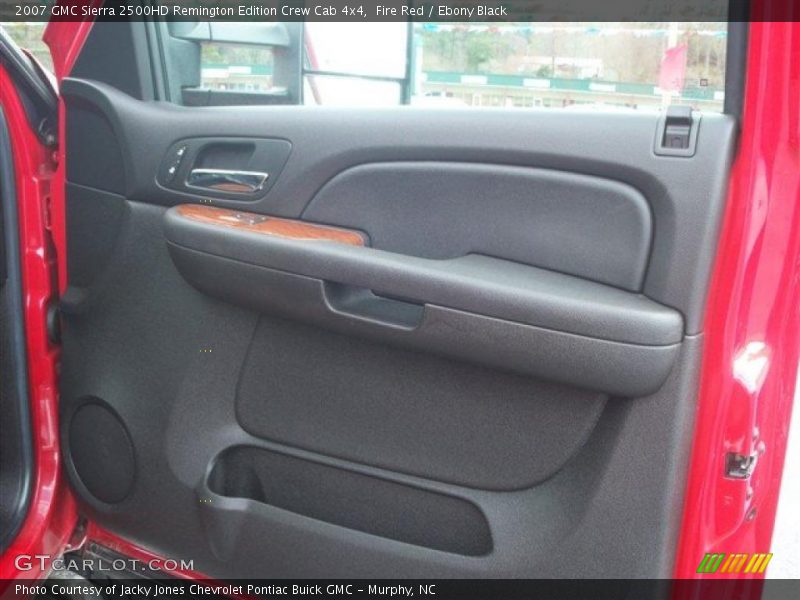 Door Panel of 2007 Sierra 2500HD Remington Edition Crew Cab 4x4