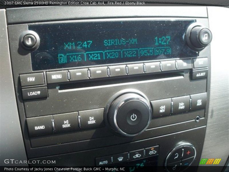 Controls of 2007 Sierra 2500HD Remington Edition Crew Cab 4x4