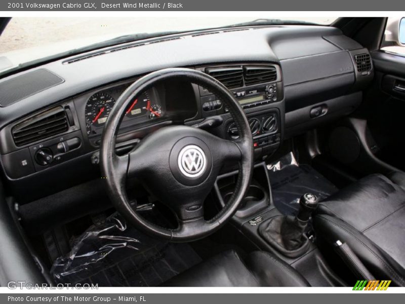 Dashboard of 2001 Cabrio GLX