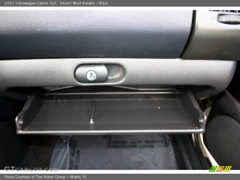 Desert Wind Metallic / Black 2001 Volkswagen Cabrio GLX