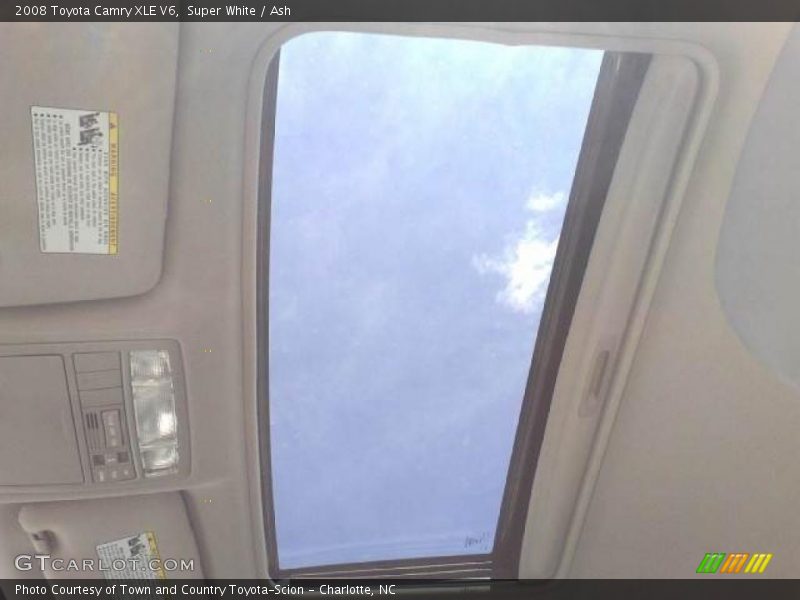 Super White / Ash 2008 Toyota Camry XLE V6