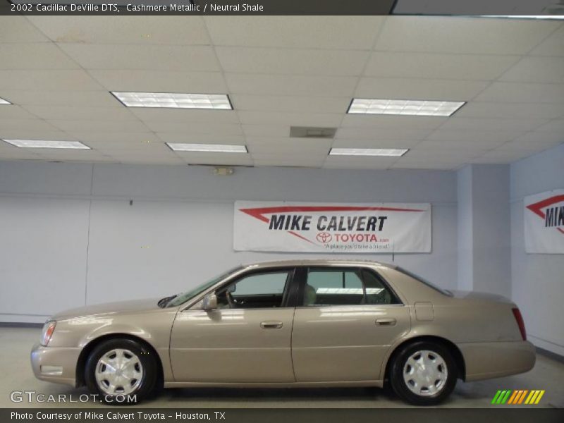 Cashmere Metallic / Neutral Shale 2002 Cadillac DeVille DTS