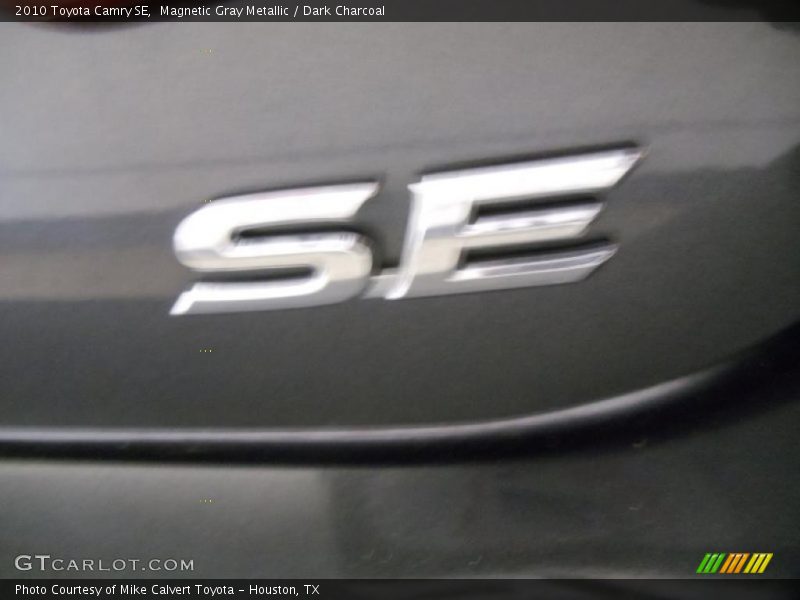 Magnetic Gray Metallic / Dark Charcoal 2010 Toyota Camry SE