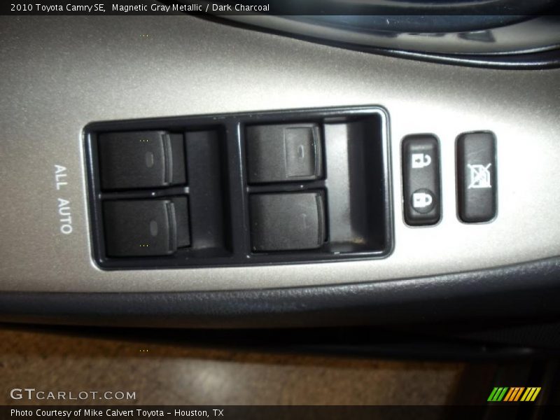 Magnetic Gray Metallic / Dark Charcoal 2010 Toyota Camry SE