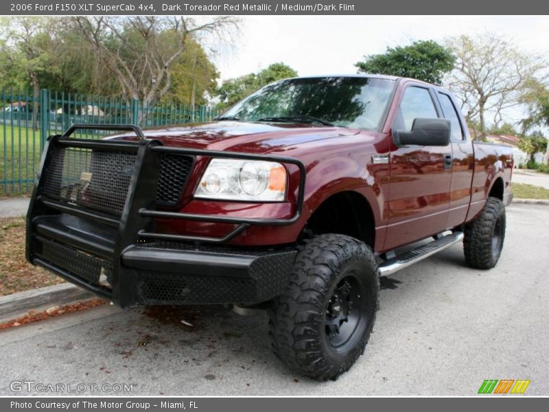 Dark Toreador Red Metallic / Medium/Dark Flint 2006 Ford F150 XLT SuperCab 4x4