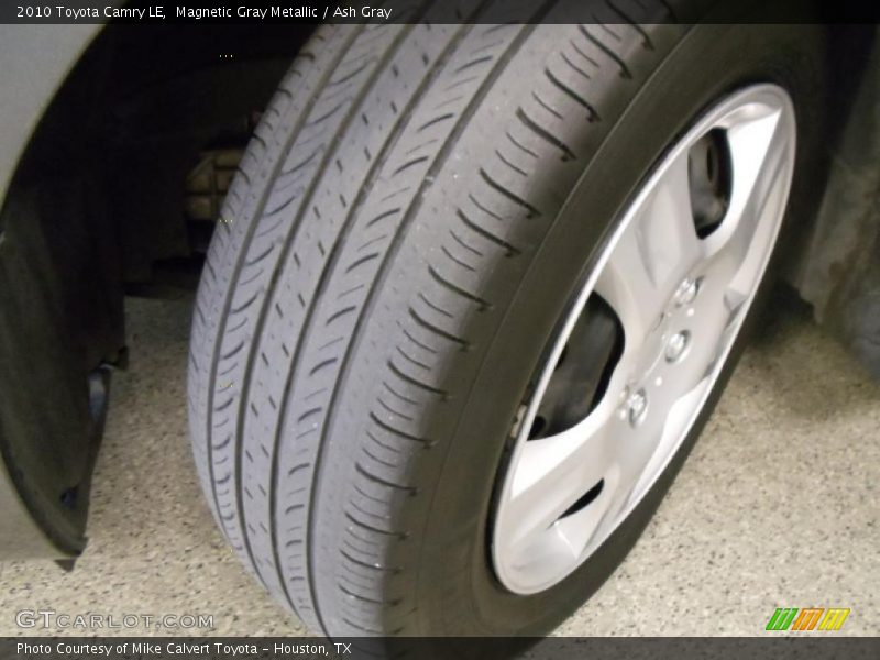 Magnetic Gray Metallic / Ash Gray 2010 Toyota Camry LE