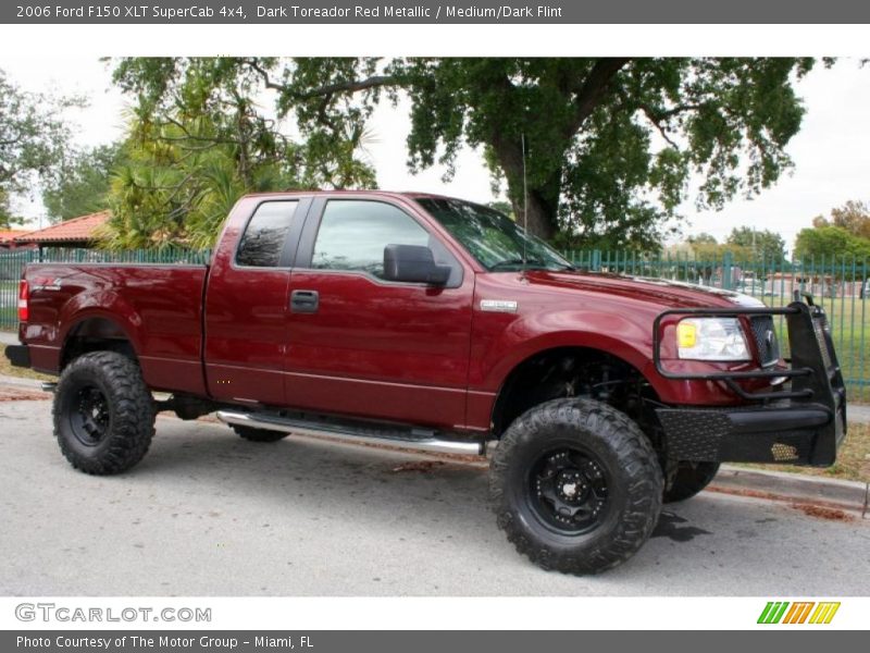 Dark Toreador Red Metallic / Medium/Dark Flint 2006 Ford F150 XLT SuperCab 4x4