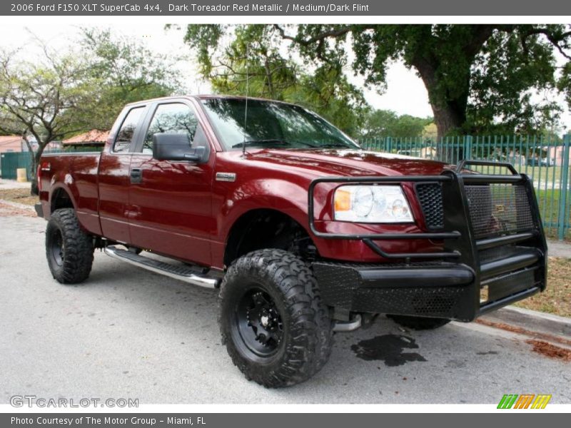Dark Toreador Red Metallic / Medium/Dark Flint 2006 Ford F150 XLT SuperCab 4x4
