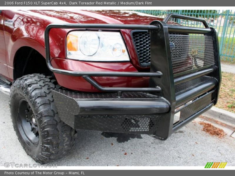 Dark Toreador Red Metallic / Medium/Dark Flint 2006 Ford F150 XLT SuperCab 4x4