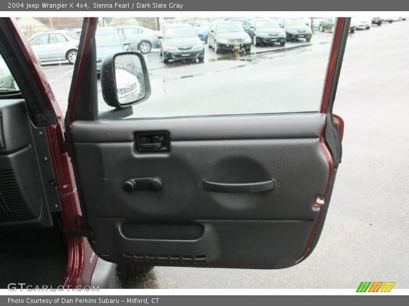 Sienna Pearl / Dark Slate Gray 2004 Jeep Wrangler X 4x4