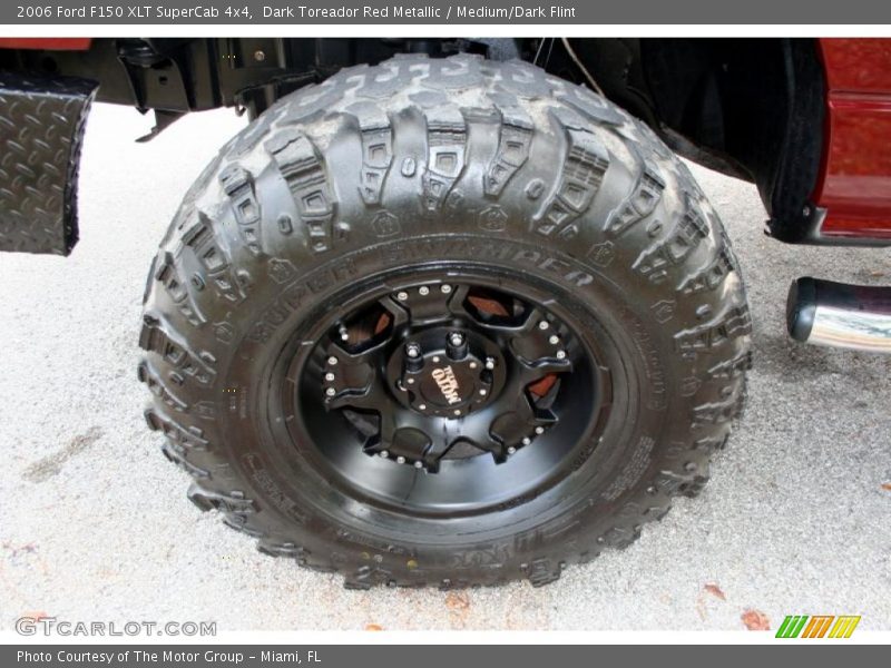 Dark Toreador Red Metallic / Medium/Dark Flint 2006 Ford F150 XLT SuperCab 4x4