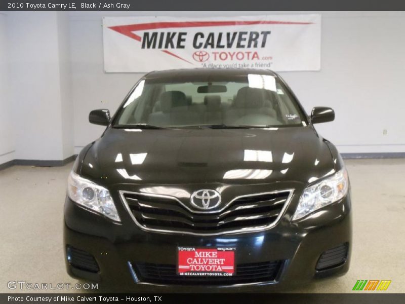 Black / Ash Gray 2010 Toyota Camry LE