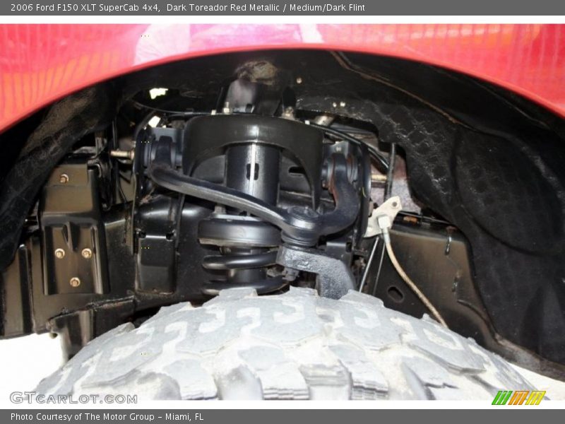Dark Toreador Red Metallic / Medium/Dark Flint 2006 Ford F150 XLT SuperCab 4x4