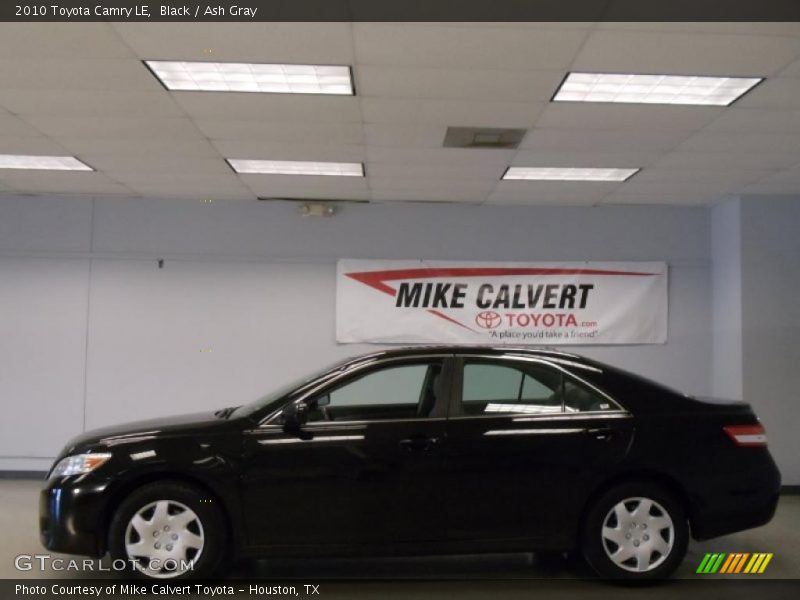 Black / Ash Gray 2010 Toyota Camry LE