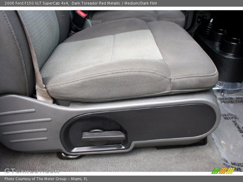 Dark Toreador Red Metallic / Medium/Dark Flint 2006 Ford F150 XLT SuperCab 4x4