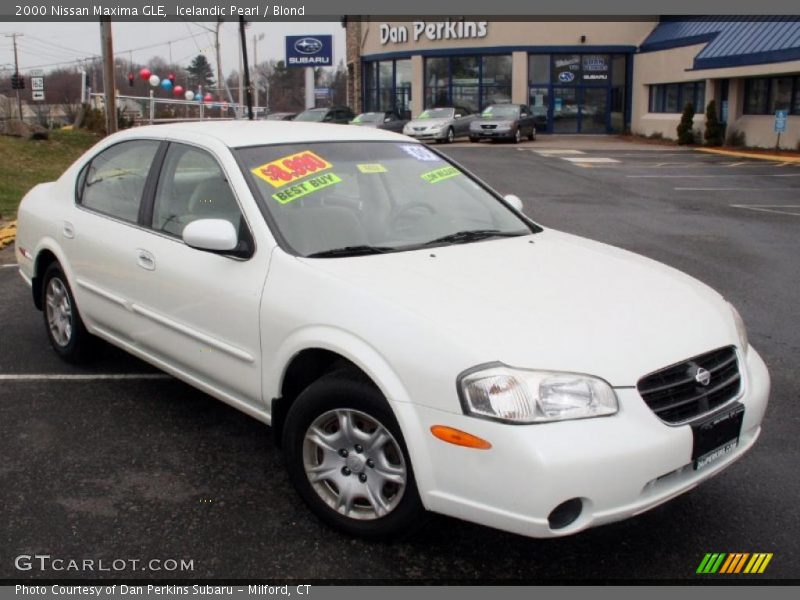 Icelandic Pearl / Blond 2000 Nissan Maxima GLE