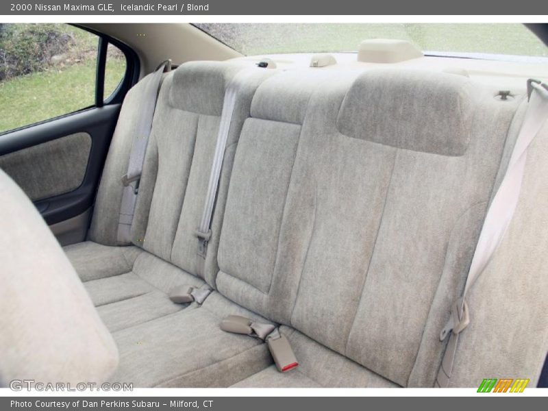 Icelandic Pearl / Blond 2000 Nissan Maxima GLE