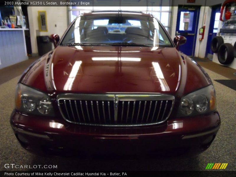 Bordeaux / Beige 2003 Hyundai XG350 L Sedan