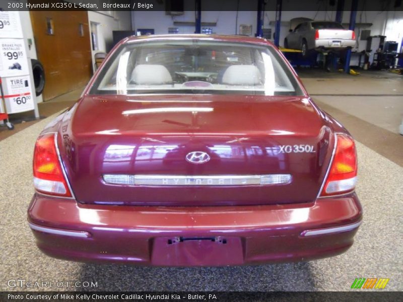 Bordeaux / Beige 2003 Hyundai XG350 L Sedan
