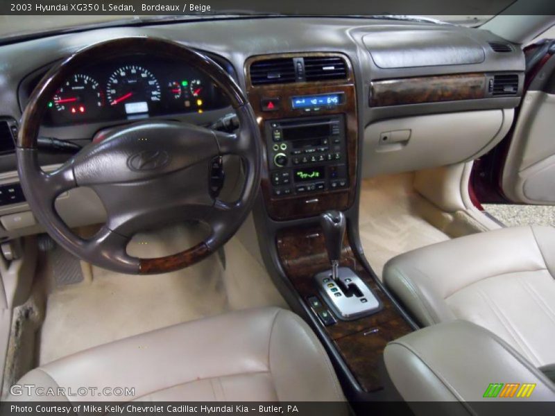 Bordeaux / Beige 2003 Hyundai XG350 L Sedan