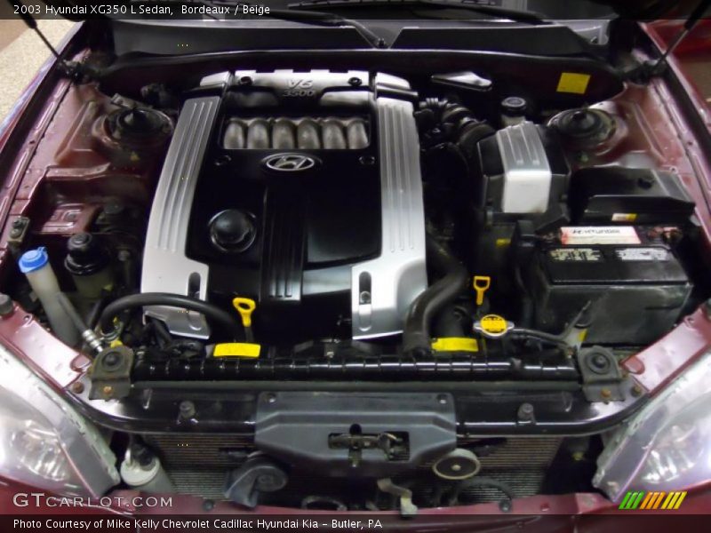 Bordeaux / Beige 2003 Hyundai XG350 L Sedan
