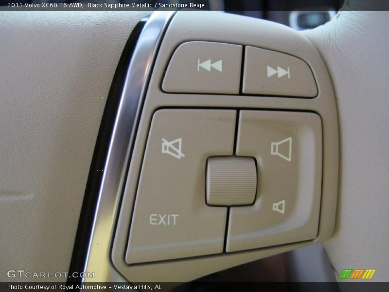 Controls of 2011 XC60 T6 AWD
